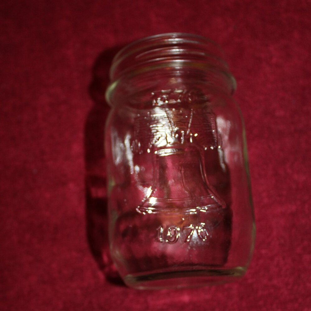 Vintage Anchor Hocking Bicentennial Liberty Bell Pint Mason Jar - 1776-1976